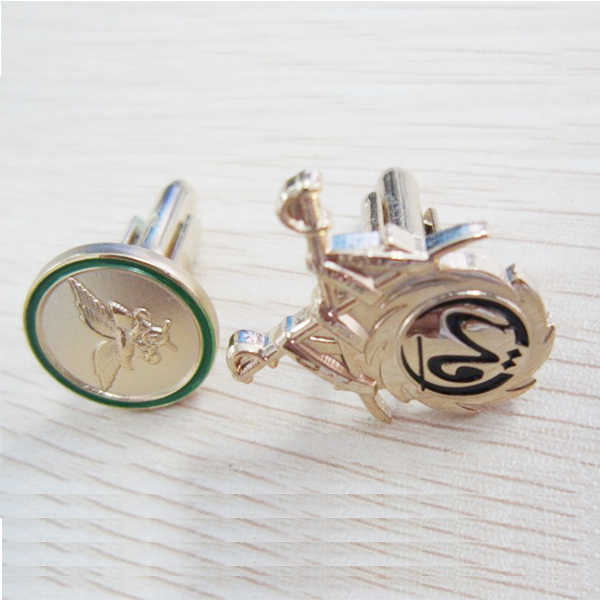 Cufflink-AKG-013